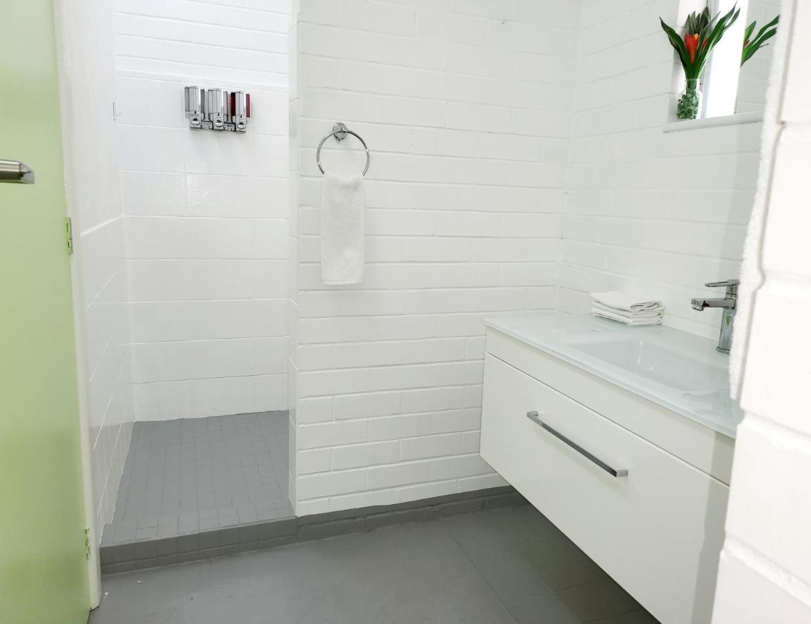 24 Hour CheckIn Motels -Sea Lake Motel Buitenkant foto