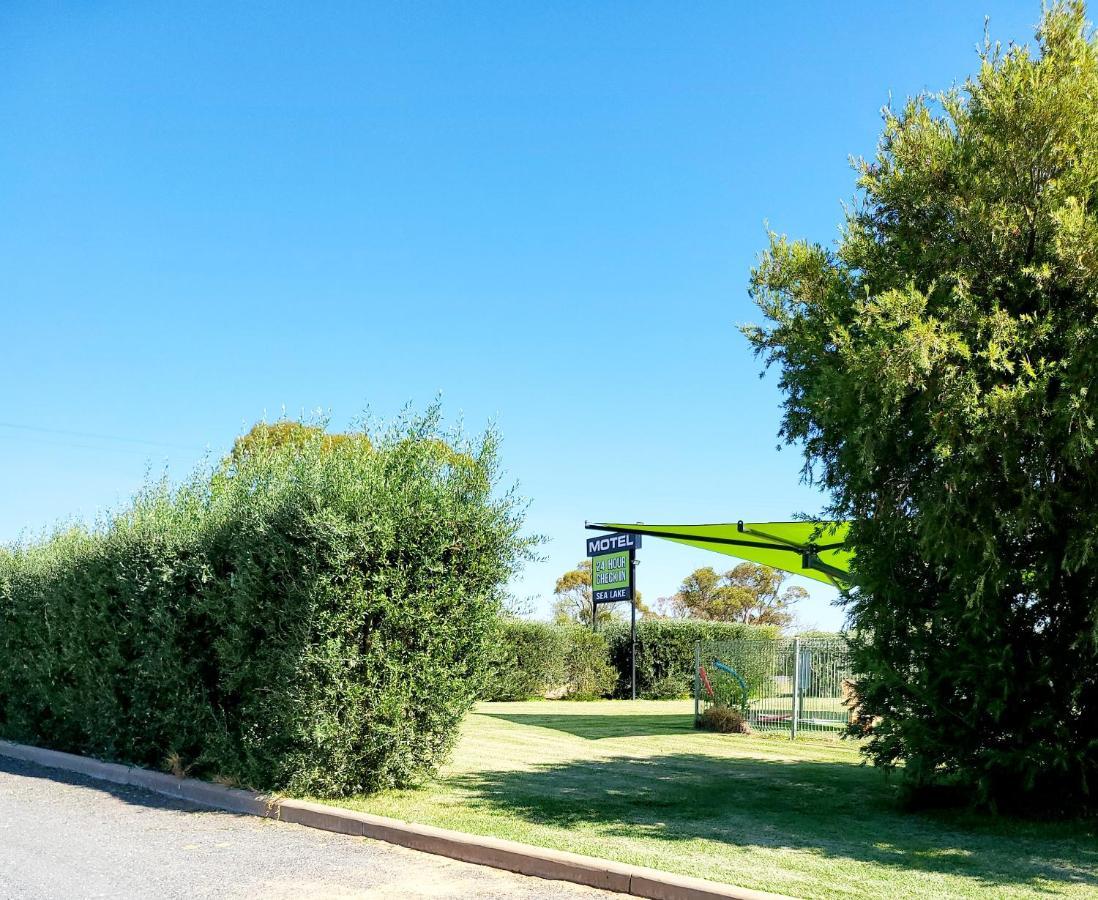 24 Hour CheckIn Motels -Sea Lake Motel Buitenkant foto