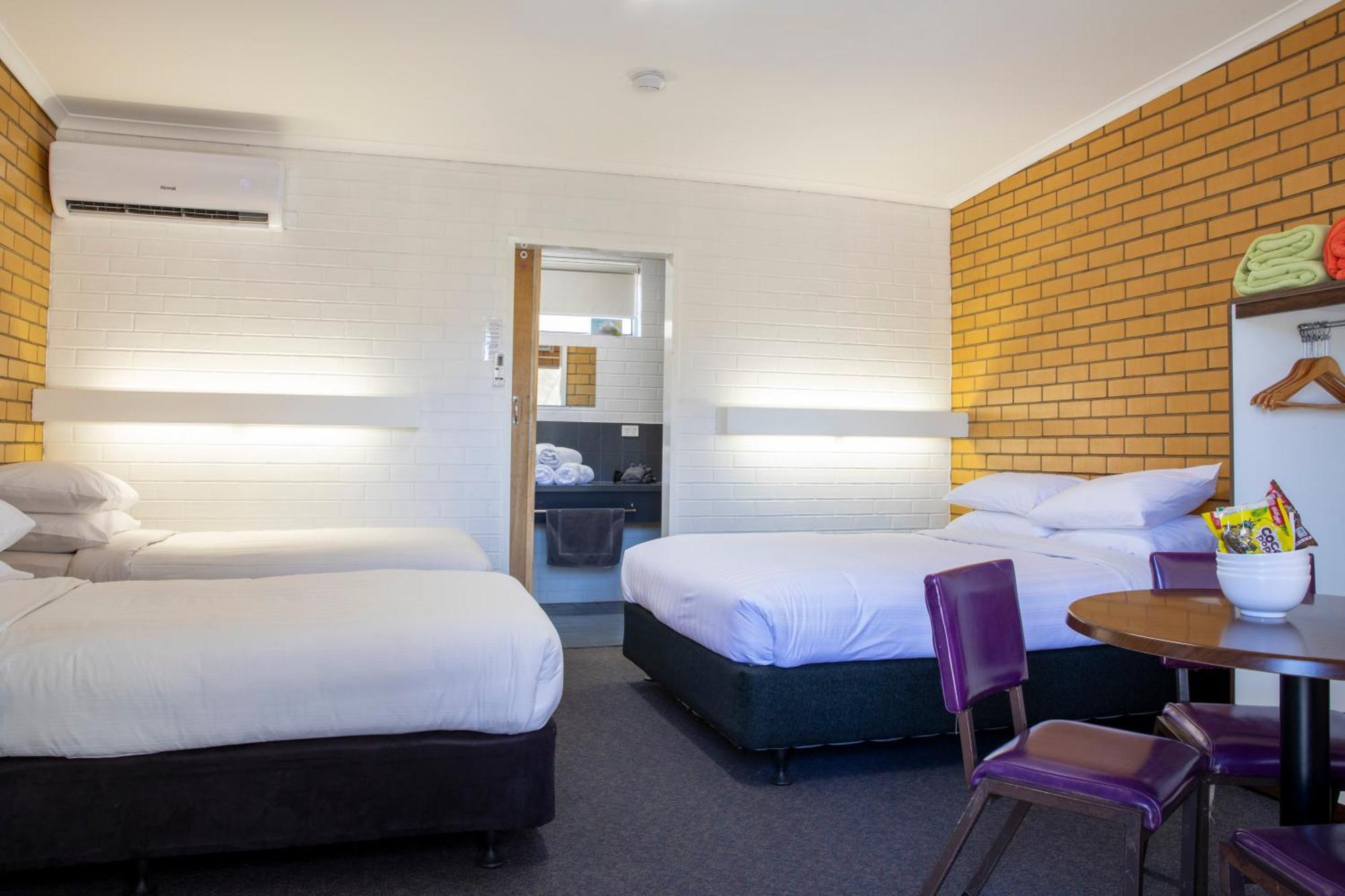 24 Hour CheckIn Motels -Sea Lake Motel Buitenkant foto